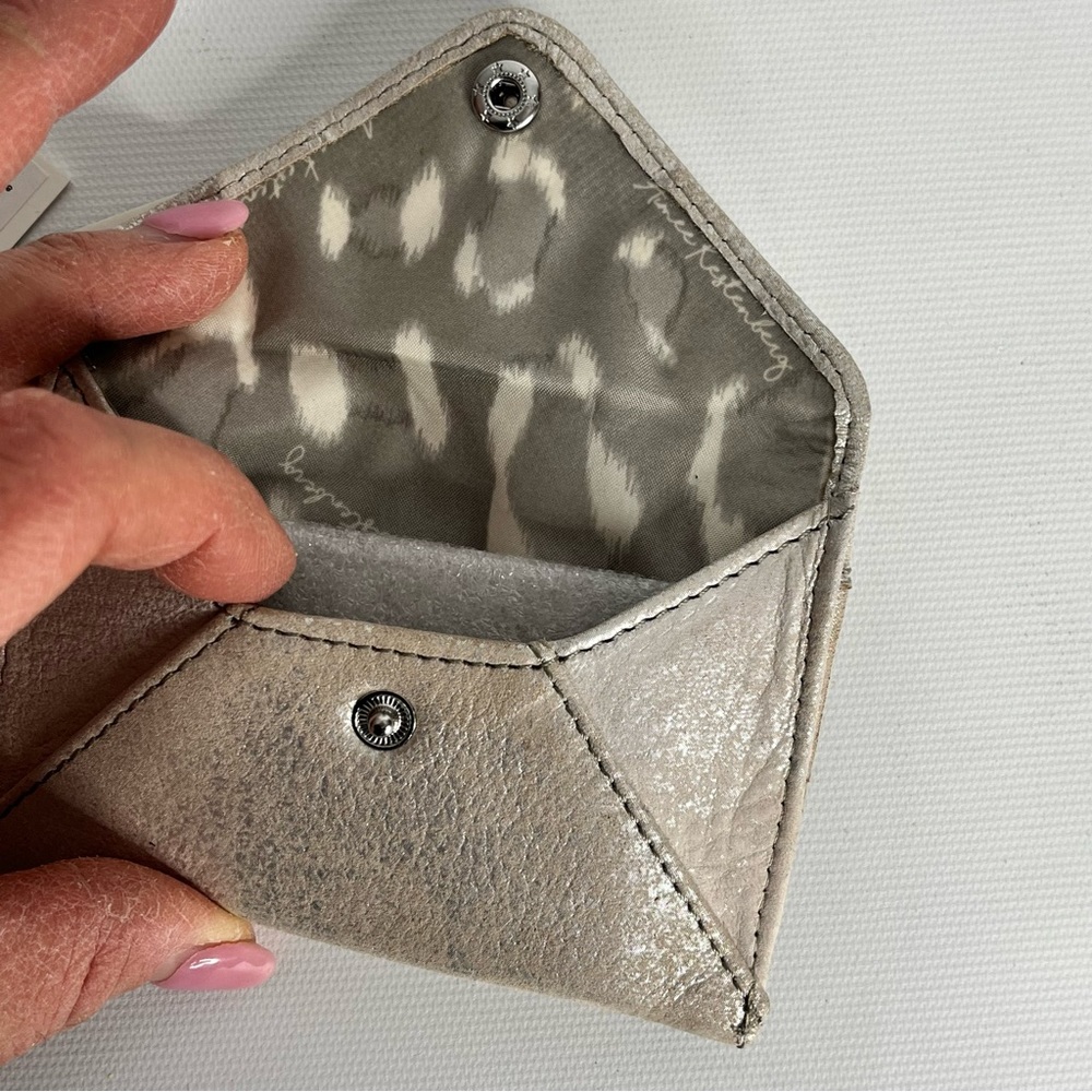 NWT Aimee Kestenberg Leather Stone Silver Ashley Pouch - Picture 7 of 10